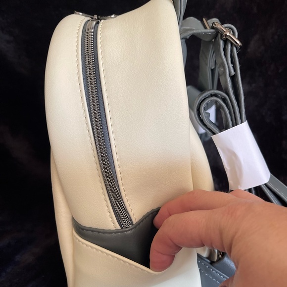 NWOT Disney Loungefly Nightmare Before Christmas mini backpack! DISCONTINUED - Picture 4 of 10